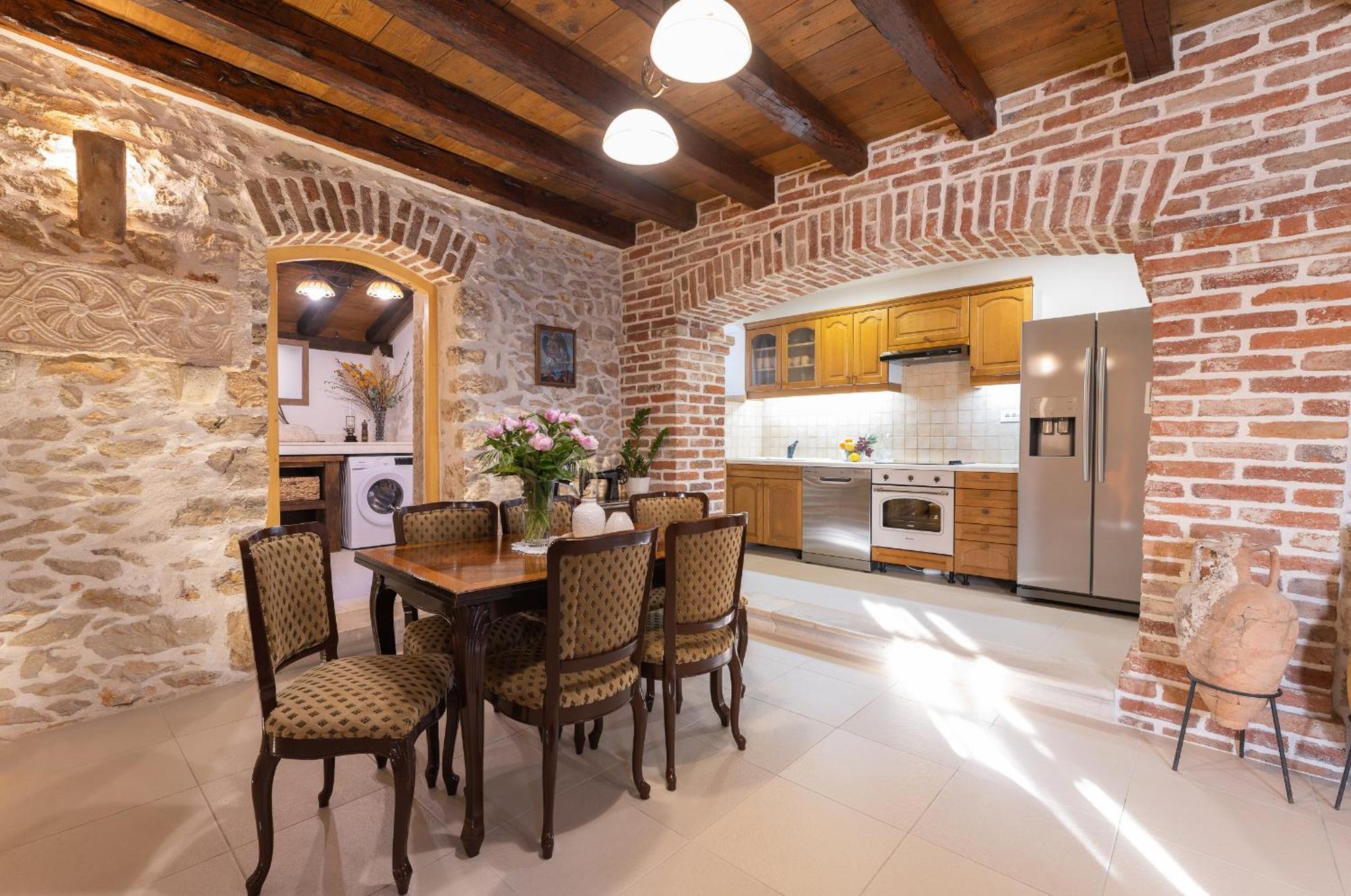 נין Villa Romantika Dalmacija מראה חיצוני תמונה